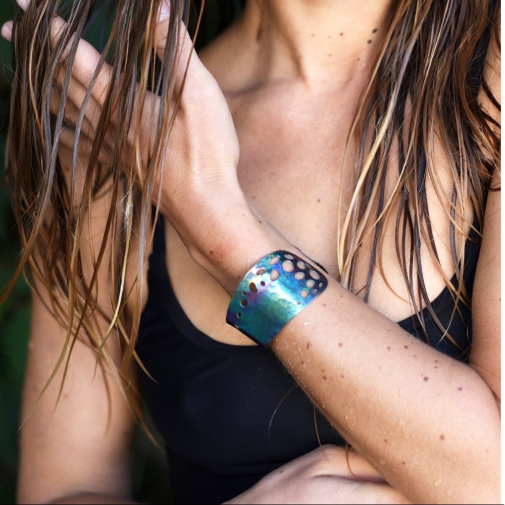 Parlettei Jewelry seascape cuff